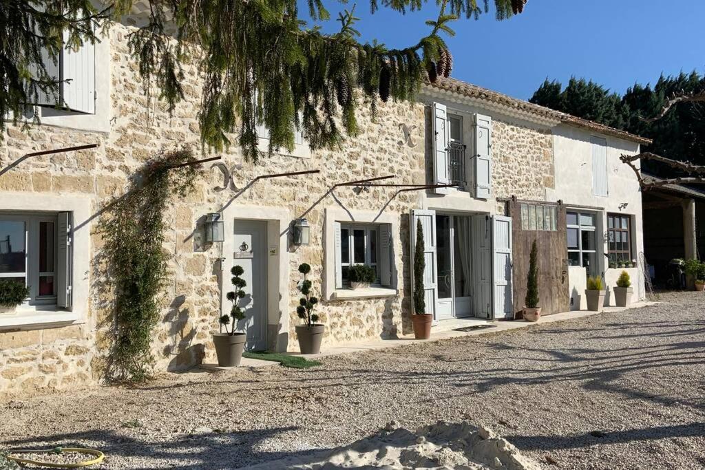 Mas 19E Entierement Climatise Avec Piscine A Usage Exclusif Roquemaure  Exterior photo