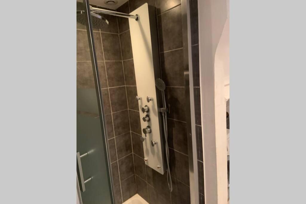Mas 19E Entierement Climatise Avec Piscine A Usage Exclusif Roquemaure  Exterior photo